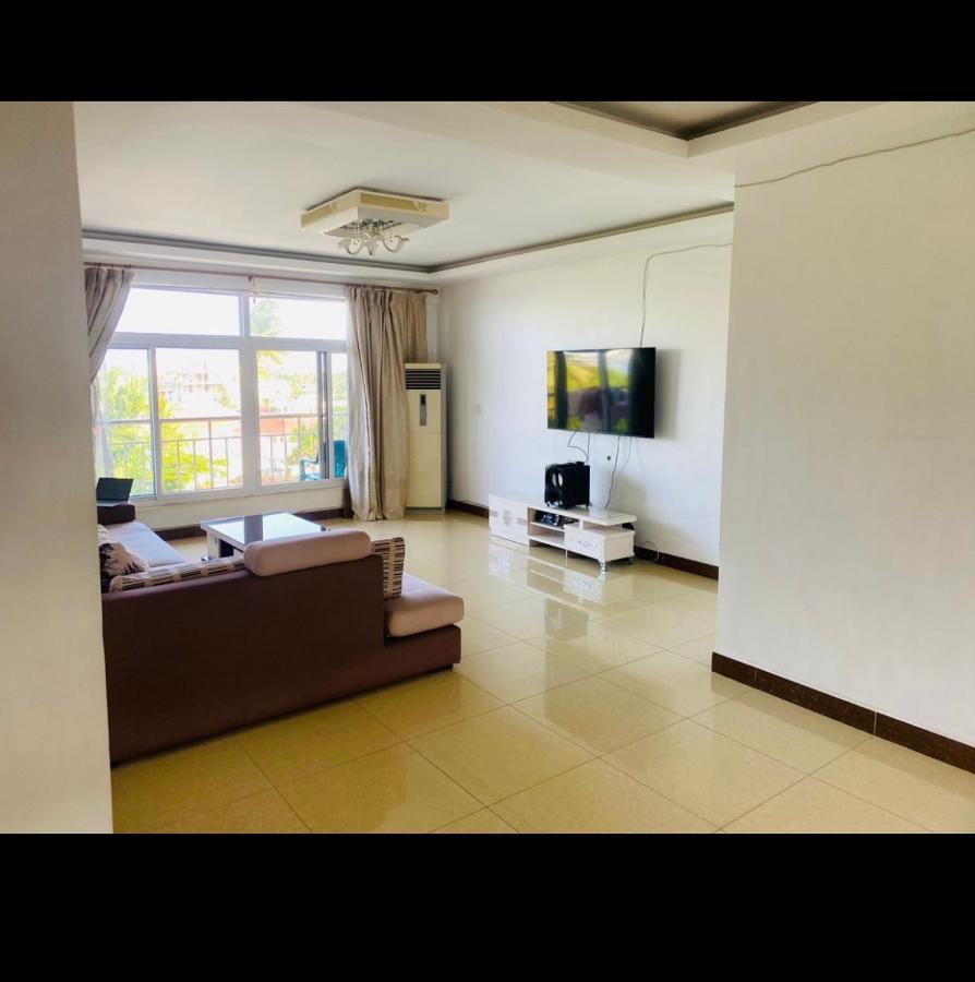 Beachfront M. A.Apartment Dar es Salaam Exterior photo