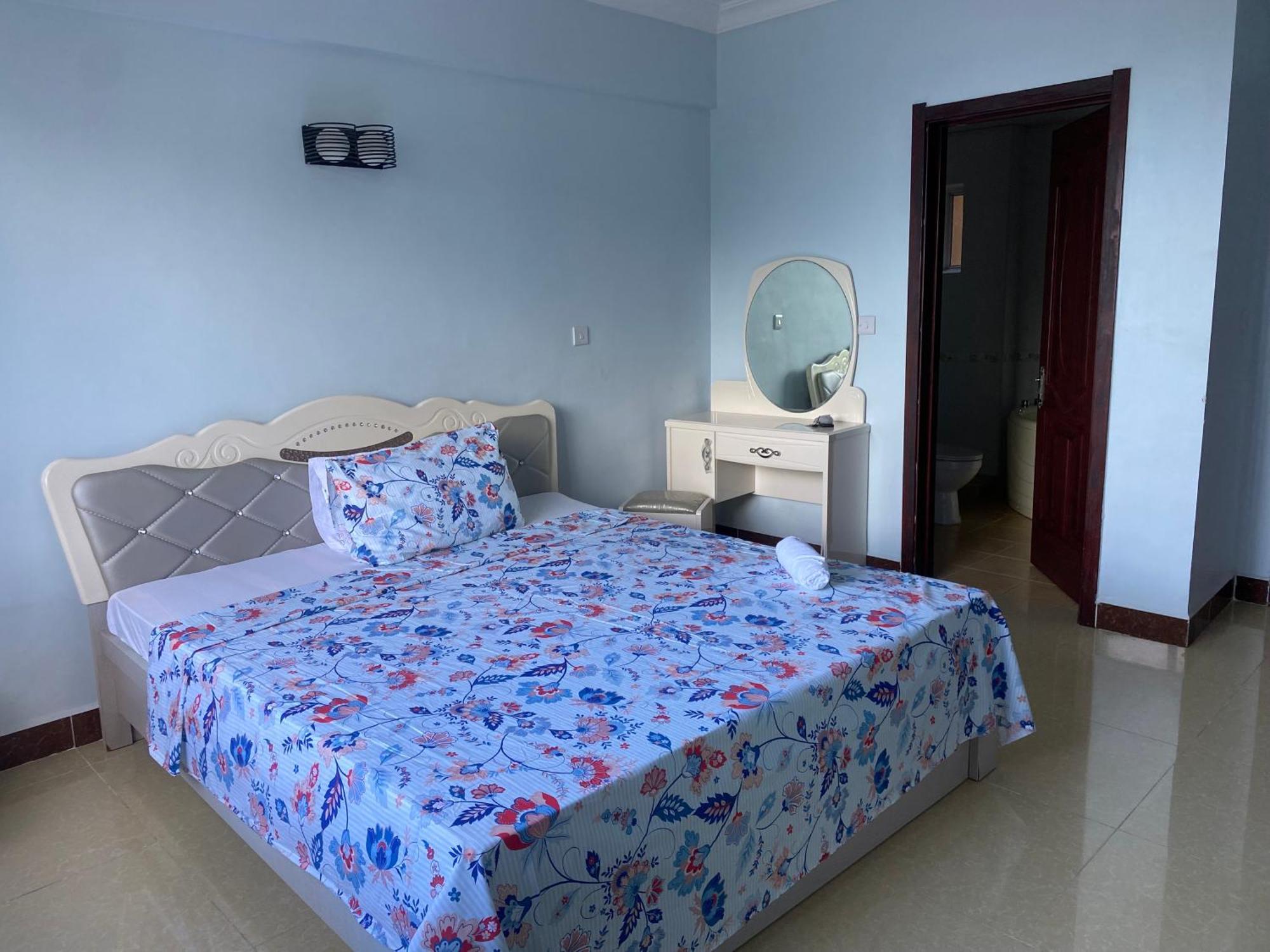 Beachfront M. A.Apartment Dar es Salaam Exterior photo
