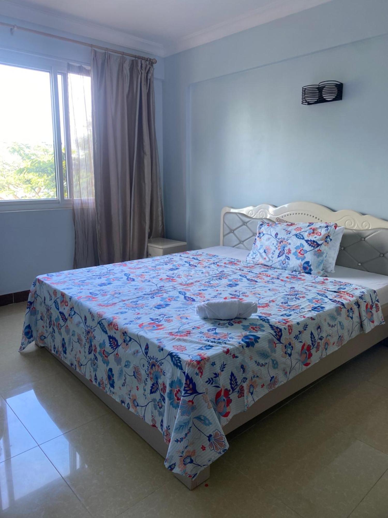 Beachfront M. A.Apartment Dar es Salaam Exterior photo